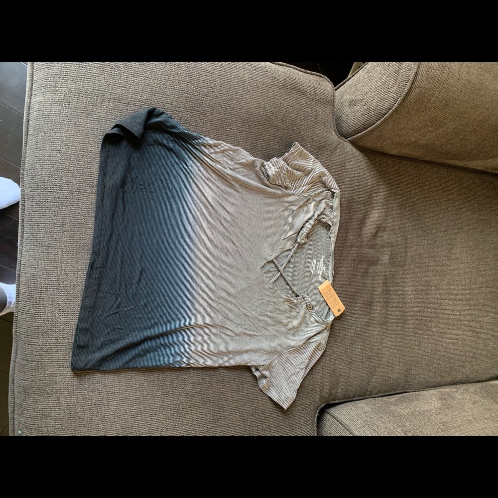 American eagle top - Picture 2 of 3